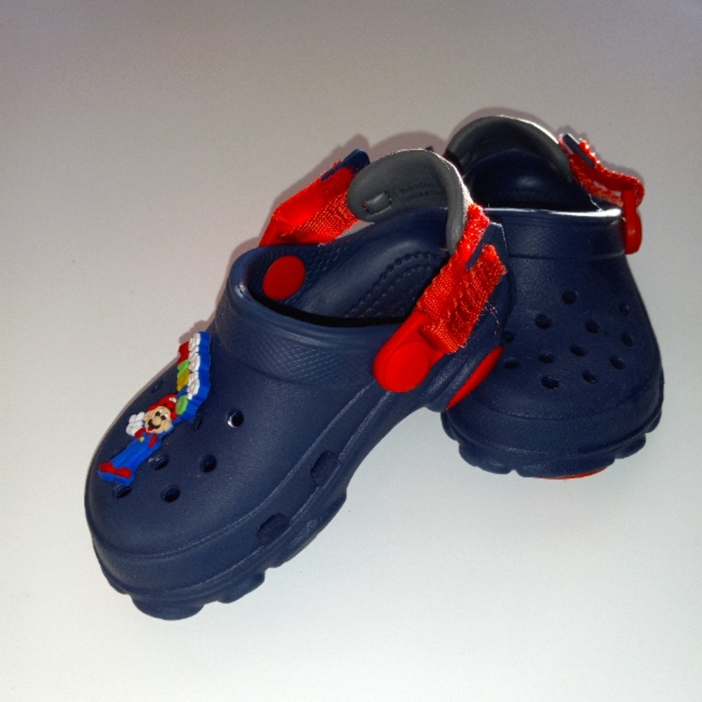 Baby boy blue crocs size 6